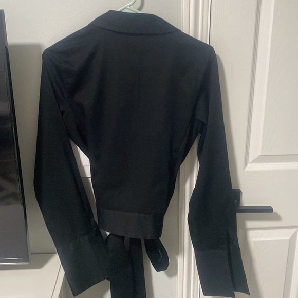 Banana Republic black elegant blouse tie on waist. - Picture 10 of 14